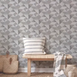 GoodHome Bretby Grey Geometric Metallic Effect Smooth Wallpaper -Trade Point Sale goodhome bretby grey geometric metallic effect smooth wallpaper5059340410494 21i bq