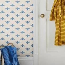 Joules Blue Haze Bee Smooth Wallpaper -Trade Point Sale joules blue haze bee smooth wallpaper5011583526158 21i bq
