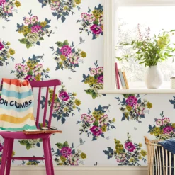 Joules Crème Cambridge Floral Smooth Wallpaper -Trade Point Sale joules creme cambridge floral smooth wallpaper5011583526363 20i bq