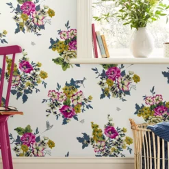 Joules Crème Cambridge Floral Smooth Wallpaper -Trade Point Sale joules creme cambridge floral smooth wallpaper5011583526363 21i bq
