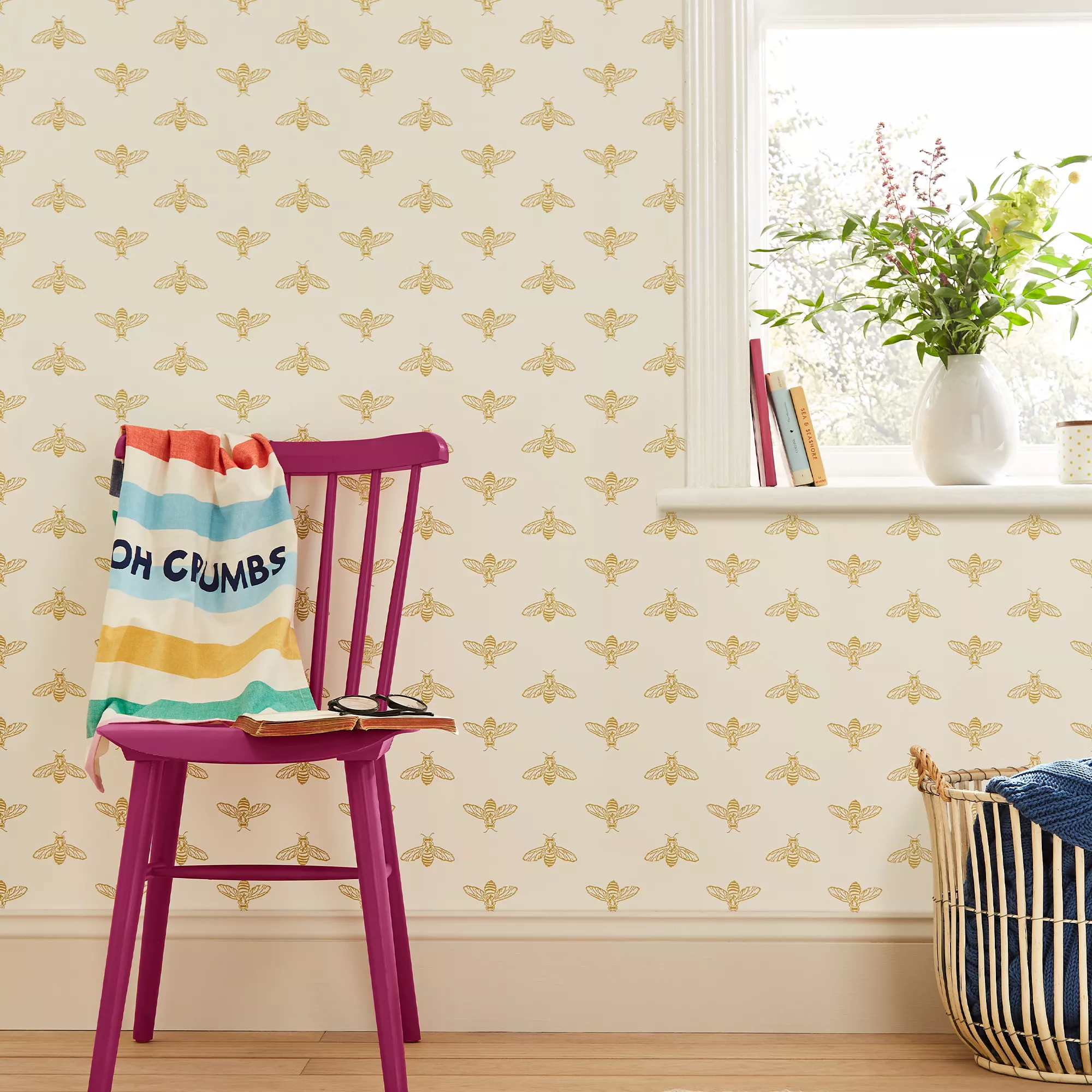 Joules Yellow Bee Smooth Wallpaper 7 Joules Yellow Bee Smooth Wallpaper - Image 5