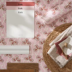Lick Pink & Red Clover 02 Smooth Wallpaper -Trade Point Sale lick pink red clover 02 smooth wallpaper5060932647709 05i bq